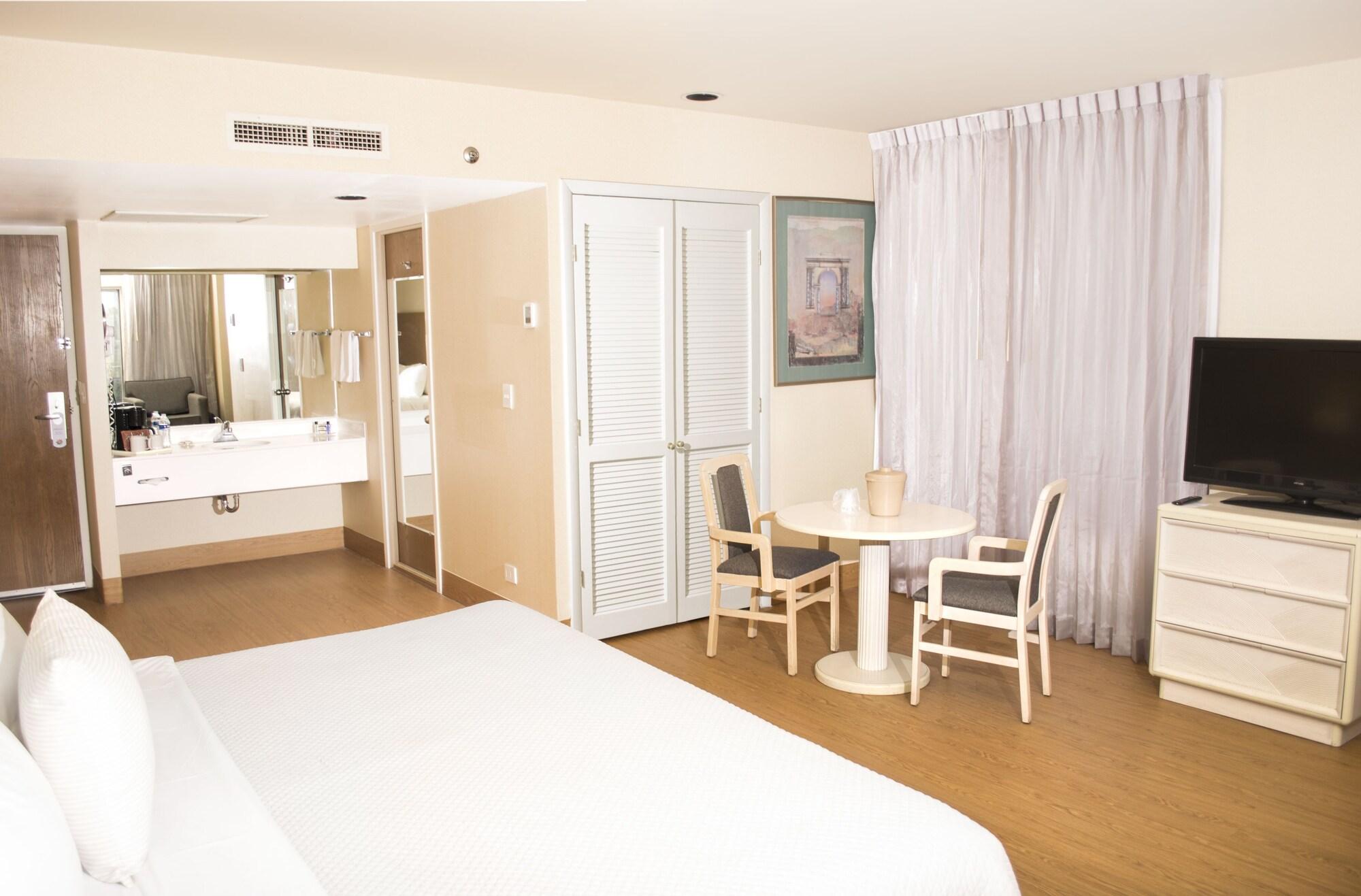 Istay Hotel Ciudad Juárez Exterior foto A typical room at the hotel