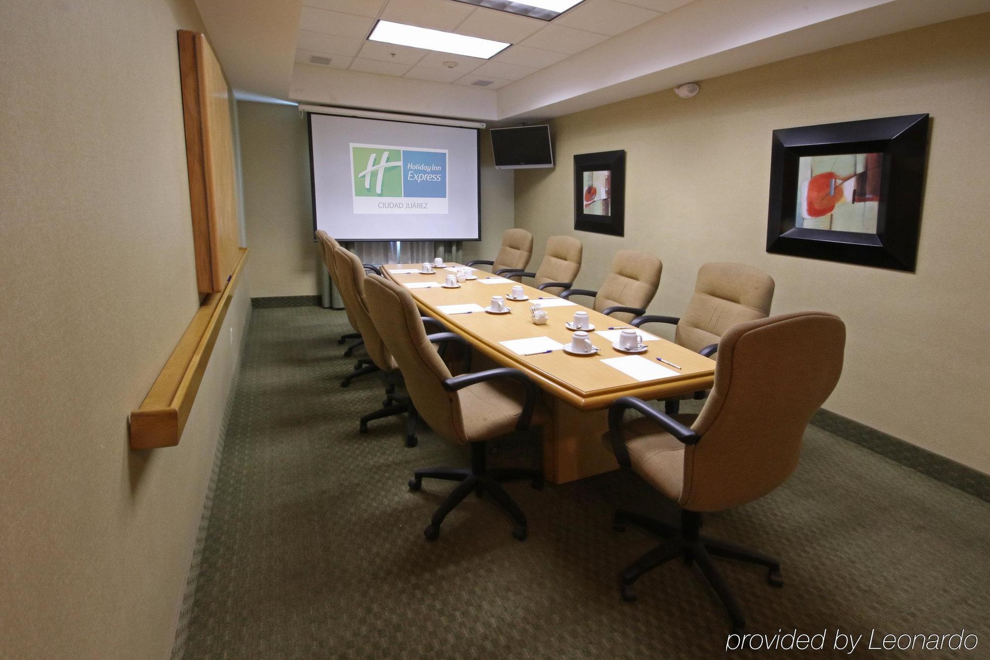 Istay Hotel Ciudad Juárez Exterior foto A typical boardroom