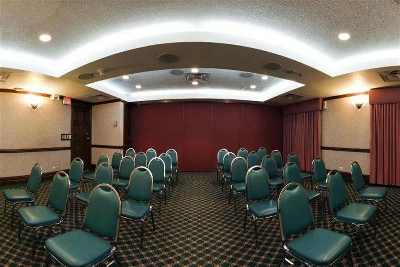 Istay Hotel Ciudad Juárez Exterior foto A meeting room at a hotel