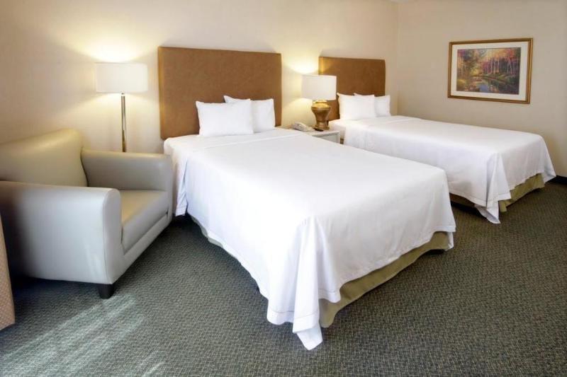 Istay Hotel Ciudad Juárez Exterior foto A typical guest room at the Hilton Garden Inn